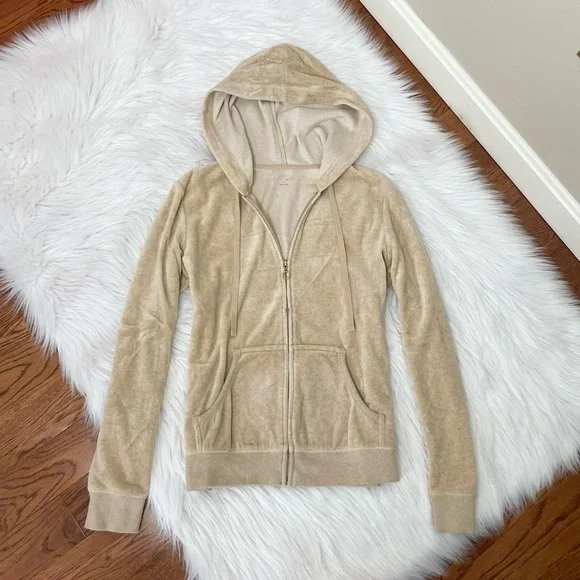 Vintage Y2K Glam Tracksuit Set ☕️ - Picture 5 of 7